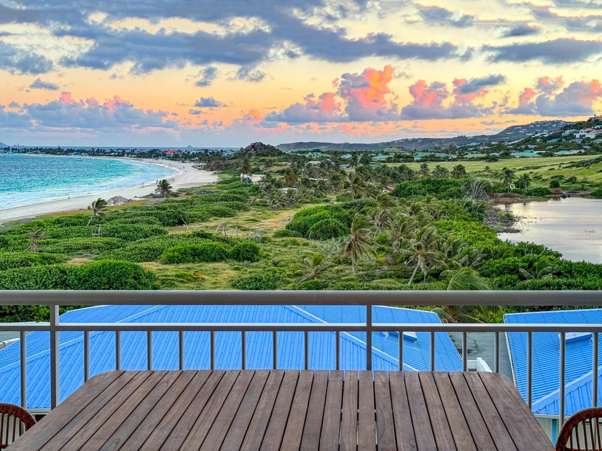 Apartamento Top Floor Unit 520 Ft2 - 48 M2 With Stunning Dominant View On Ocean, St Barth, Orient Bay Cul de Sac Exterior foto